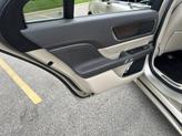Thumbnail of 2017 Palladium White Gold Metallic Lincoln Continental