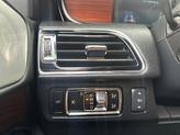 Thumbnail of 2024 Infinite Black Metallic Clearcoat Lincoln Navigator