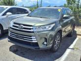 Thumbnail of 2017 Jade Metallic Toyota Highlander