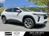 Photo of 2025 Summit White Chevrolet Trax