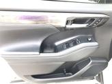 Thumbnail of 2021 Blizzard Pearl Toyota Highlander