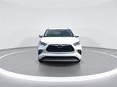 Thumbnail of 2021 Blizzard Pearl Toyota Highlander