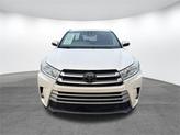 Thumbnail of 2019 Blizzard Pearl Toyota Highlander