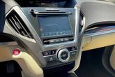 Thumbnail of 2019 White Diamond Pearl Acura MDX