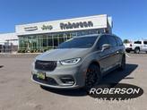 Photo of 2021 Ceramic Gray Clearcoat Chrysler Pacifica