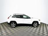 Thumbnail of 2022 White Jeep Cherokee