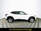 Thumbnail of 2024 White Chevrolet Trax