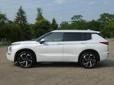 Thumbnail of 2022 White Diamond Mitsubishi Outlander