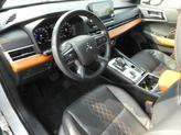 Thumbnail of 2022 White Diamond Mitsubishi Outlander