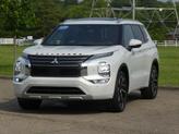 Thumbnail of 2022 White Diamond Mitsubishi Outlander