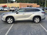 Thumbnail of 2024 Celestial Silver Metallic Toyota Highlander