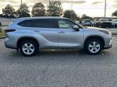 Thumbnail of 2024 Celestial Silver Metallic Toyota Highlander