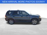 Thumbnail of 2005 Blue Ford Escape