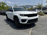 Thumbnail of 2025 Bright White Clearcoat Jeep Grand Cherokee