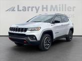 Photo of 2025 Silver Zynith Jeep Compass