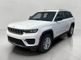 Thumbnail of 2023 Bright White Clearcoat Jeep Grand Cherokee