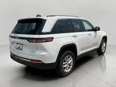 Thumbnail of 2023 Bright White Clearcoat Jeep Grand Cherokee