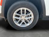 Thumbnail of 2023 Bright White Clearcoat Jeep Grand Cherokee