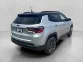 Thumbnail of 2025 Silver Zynith Metallic Clearcoat Jeep Compass