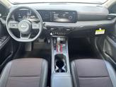 Thumbnail of 2025 Aspen White Tricoat Nissan Kicks