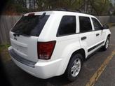 Thumbnail of 2006 Stone White Jeep Grand Cherokee
