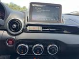 Thumbnail of 2019 Puro White Tri-Coat Pearl FIAT 124 Spider