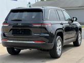Thumbnail of 2023 Diamond Black Crystal Pearlcoat Jeep Grand Cherokee