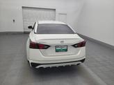 Thumbnail of 2019 Pearl White Tricoat Nissan Altima