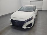 Thumbnail of 2023 Pearl White Tricoat Nissan Altima