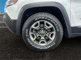 Thumbnail of 2019 Bright White Clearcoat Jeep Cherokee