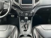 Thumbnail of 2019 Bright White Clearcoat Jeep Cherokee