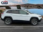 Thumbnail of 2019 Bright White Clearcoat Jeep Cherokee