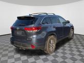 Thumbnail of 2019 Shoreline Blue Pearl Toyota Highlander