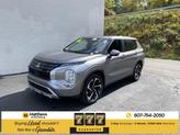 Photo of 2022 Mercury Gray Metallic Mitsubishi Outlander