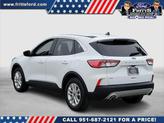 Thumbnail of 2022 Oxford White Ford Escape