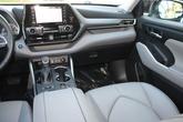 Thumbnail of 2022 Celestial Silver Metallic Toyota Highlander
