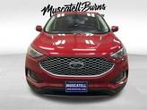 Thumbnail of 2023 Rapid Red Metallic Tinted Clearcoat Ford Edge