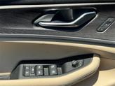 Thumbnail of 2025 Diamond Black Crystal Pearlcoat Jeep Grand Cherokee