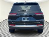 Thumbnail of 2025 Diamond Black Crystal Pearlcoat Jeep Grand Cherokee