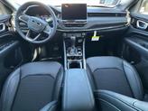 Thumbnail of 2025 Silver Zynith Metallic Clearcoat Jeep Compass