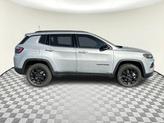 Thumbnail of 2025 Silver Zynith Metallic Clearcoat Jeep Compass