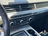 Thumbnail of 2018 Orca Black Metallic Audi Q7