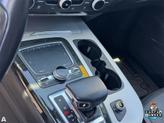 Thumbnail of 2018 Orca Black Metallic Audi Q7
