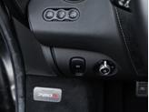 Thumbnail of 2020 Onyx Black McLaren 720S