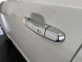 Thumbnail of 2023 White Frost Tricoat GMC Acadia