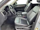 Thumbnail of 2019 Reflex Silver Metallic Volkswagen Atlas