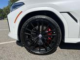 Thumbnail of 2022 Mineral White Metallic BMW X6