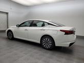 Thumbnail of 2024 Pearl White Tricoat Nissan Altima