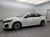 Thumbnail of 2024 Pearl White Tricoat Nissan Altima