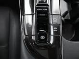 Thumbnail of 2025 Oxygen White Toyota Crown Signia